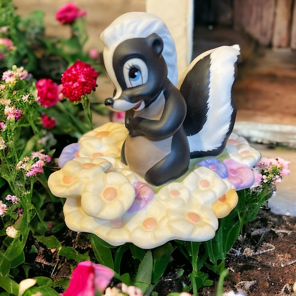 WDCC DISNEY CLASSICS BAMBI FLOWER OH GOSH FROM THE DISNEY MOVIE BAMBI